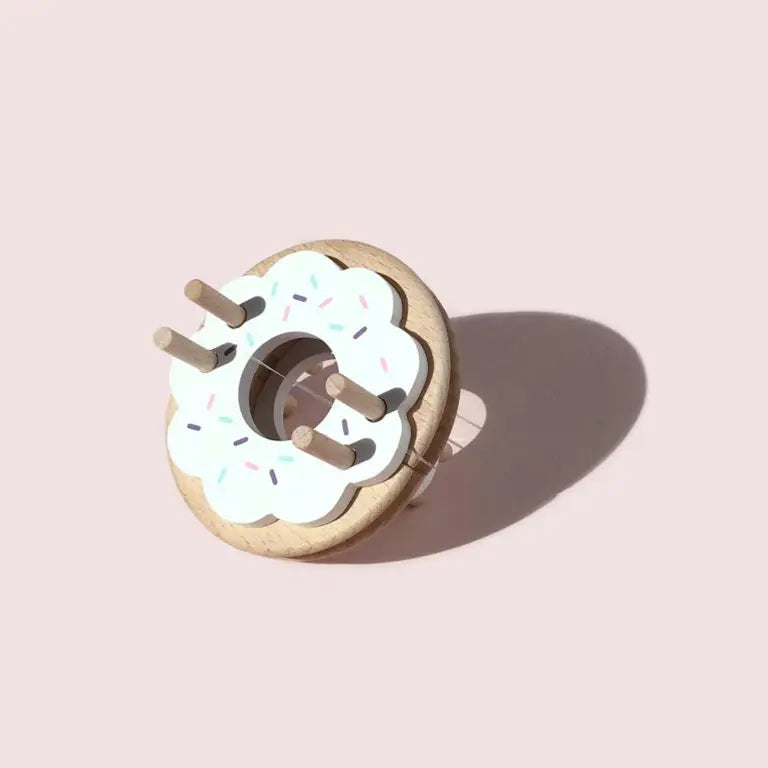 Medium Donut Pom Pom Maker