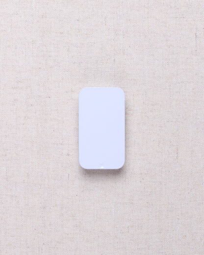 Solid Color Small Magnetic Tin Needle Case