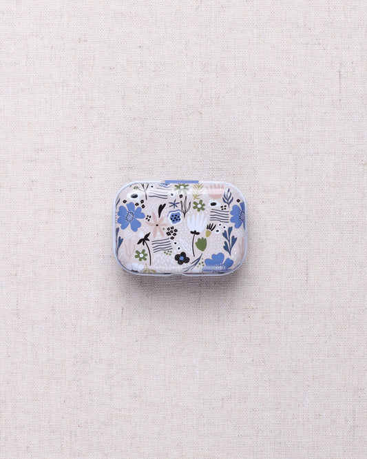 Patterned Small Magnetic Needle Case