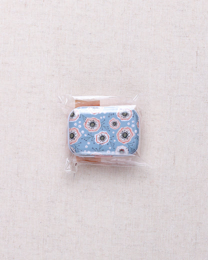 Patterned Small Magnetic Needle Case
