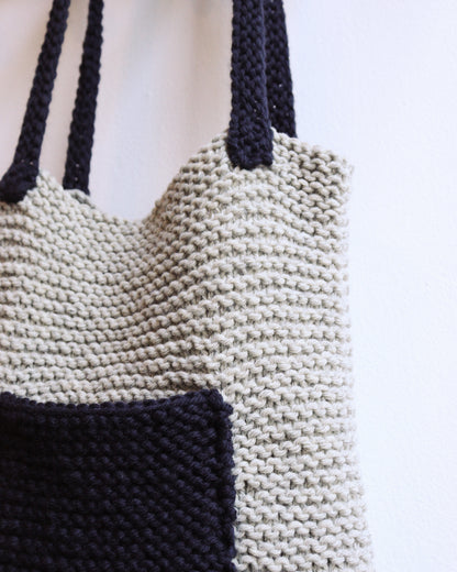 The Easiest Knitted Tote Bag